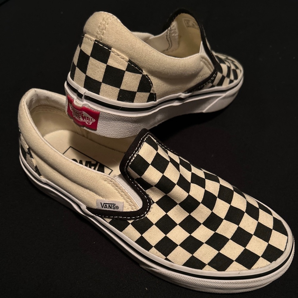 Vans - black and white checker slip-on shoes U.S. mens 4.5, womens 6 sneakers